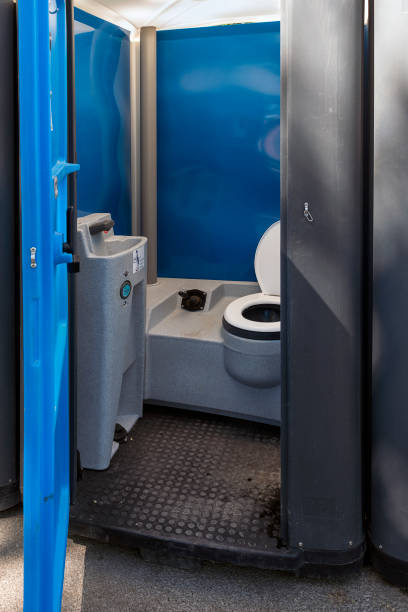 Best High-end porta potty rental  in Bettendorf, IA